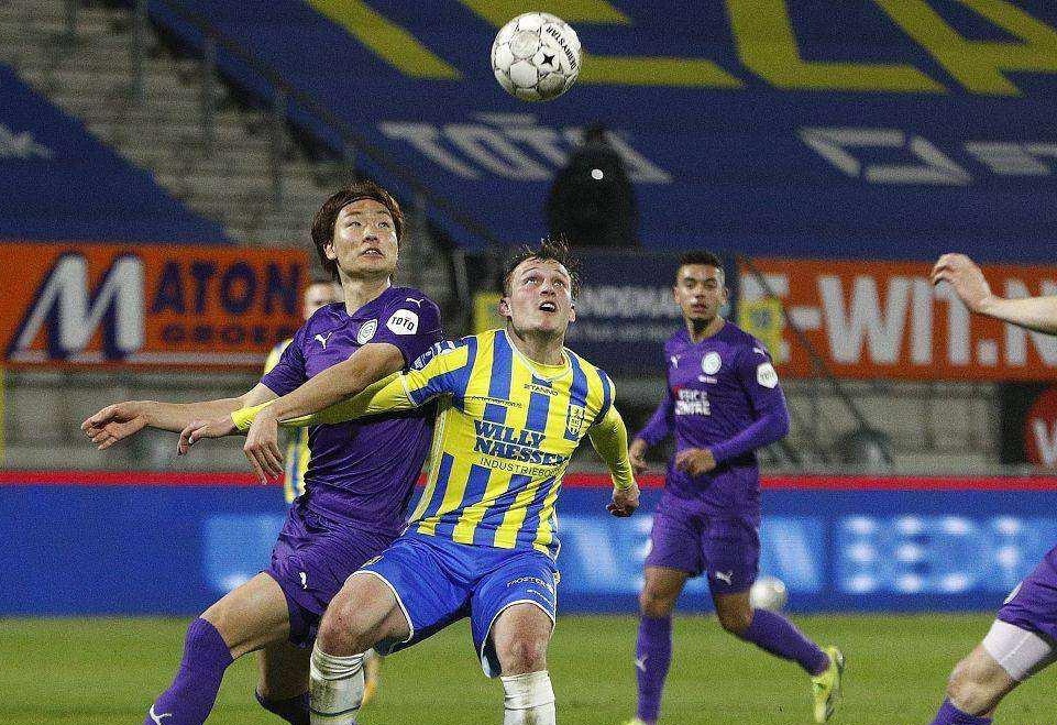 她以惊人的 她以惊人的