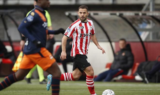 约纳丹迎战 约纳丹迎战